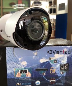 Ưu điểm của dòng camera Hi-End Vantech – Hệ thống Server cloud ở Việt Nam, tốc độ truy xuất qua P2P cực nhanh (khoảng 1s) – Hỗ trợ P2P và tên miền vantechdns miễn phí – Đầu ghi và camera có tích hợp tính năng PIR giúp camera phát hiện đúng thân nhiệt người và báo động, tránh tính trạng báo động giả. Camera Vantech VPH-202BA ghi hình ngày đêm với cảm biến ảnh độ phân giải 2.0MP. Truyền tín hiệu hình ảnh chất lượng HD sắc nét qua cáp đồng trục, hình ảnh không bị nén, không bị trễ hình. Ống kính 3.6mm cho góc quan sát tốt. Bạn còn chần chừ gì nữa hãy tham khảo mua ngay cho gia đình mình để đảm bảo an ninh cũng như yên tâm khi gia đình đi vắng.