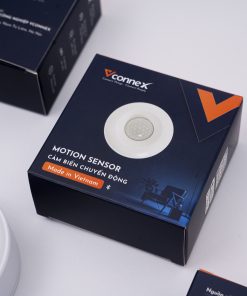 Cảm biến chuyển động (Motion sensor) là gì? Cảm biến chuyển động có chức năng phát hiện được chuyển động của người/vật trong phạm vi vùng quét của cảm biến. Từ đó, có thể kết hợp với các thiết bị thông minh khác để tạo ra các kịch bản tự động thông minh. Ví dụ như tự động bật đèn sáng khi ban đêm phát hiện chuyển động của người di chuyển vào vùng quét.