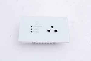 ổ cắm chống giật điện (hay còn gọi là ổ cắm chống rò rỉ điện), thì đó là một thiết bị an toàn được sử dụng để bảo vệ người dùng khỏi nguy cơ giật điện.