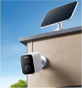 Xiaomi vừa ra mắt camera an ninh ngoài trời BW500 trên nền tảng gọi vốn Xiaomi Youpin tại Trung Quốc. Đây là phiên bản nâng cấp của mẫu camera Xiaomi BW300 đã được hãng này ra mắt trước đó tại thị trường quốc tế. Điểm nhấn lớn nhất của mẫu camera này là khả năng hoạt động độc lập với pin tích hợp, ngoài ra còn hỗ trợ cấp nguồn bằng tấm năng lượng mặt trời.